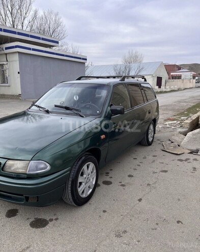 Opel Astra-2