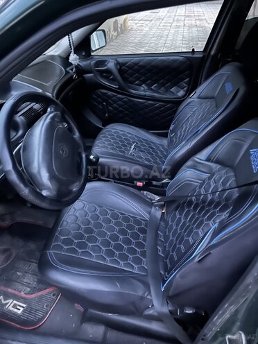 Opel Astra-11
