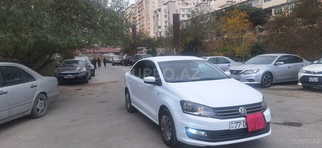 Volkswagen Polo 2018, 172,000 km - 1.6 л - Bakı