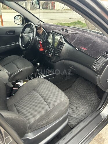 Hyundai i30 2009, 390,000 km - 1.4 l - Ağdaş