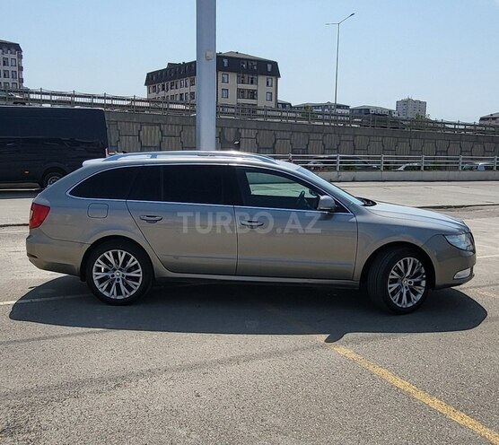 Skoda Superb 2012, 384,000 km - 1.8 л - Bakı