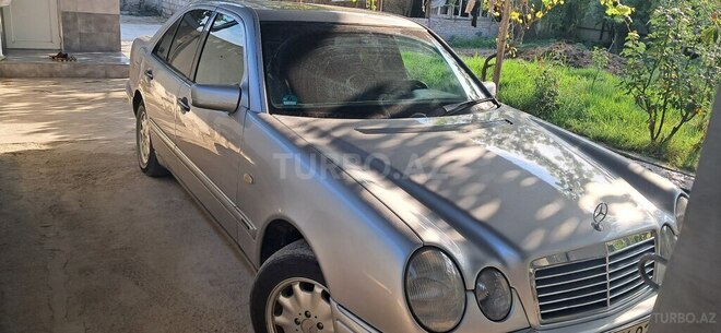 Mercedes E 230 1997, 389,000 km - 2.3 л - Göyçay