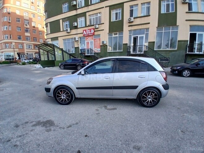 Kia Rio 2006, 318,488 km - 1.4 л - Bakı