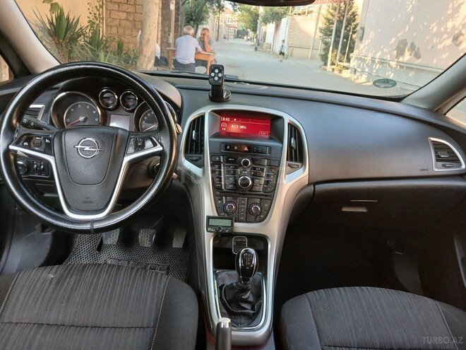 Opel Astra 2011, 338,000 km - 1.3 l - Bakı