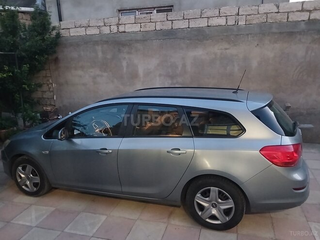 Opel Astra 2011, 338,000 km - 1.3 l - Bakı