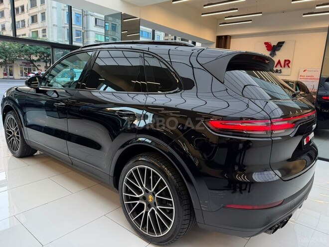 Porsche Cayenne 2018, 68,000 km - 3.0 l - Bakı