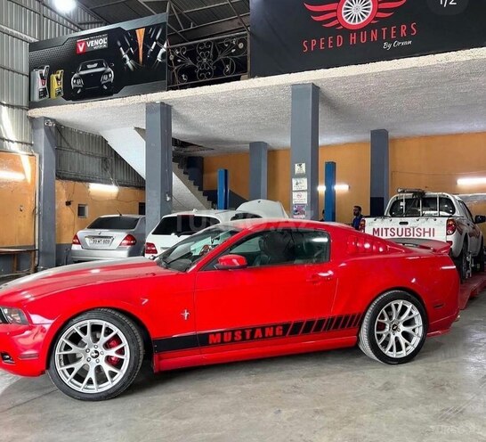 Ford Mustang 2011, 124,000 km - 3.7 l - Bakı