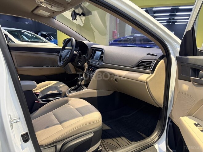 Hyundai Elantra 2017, 76,000 km - 2.0 л - Bakı
