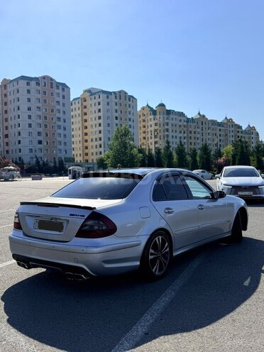 Mercedes E 270 2002, 411,800 km - 2.7 л - Sumqayıt