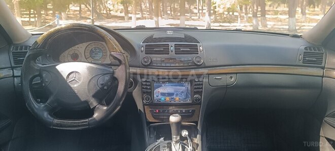 Mercedes E 270 2002, 411,800 km - 2.7 л - Sumqayıt