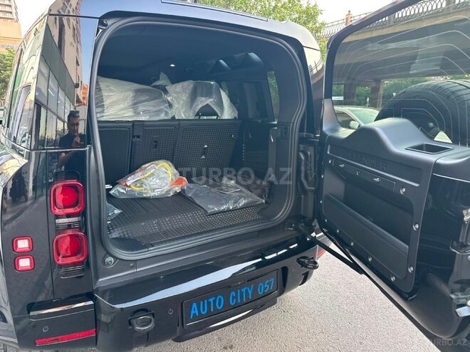 Land Rover Defender 2025, 0 km - 2.0 л - Bakı