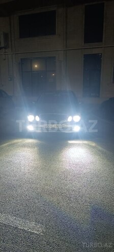 Mercedes E 270 2002, 411,800 km - 2.7 л - Sumqayıt