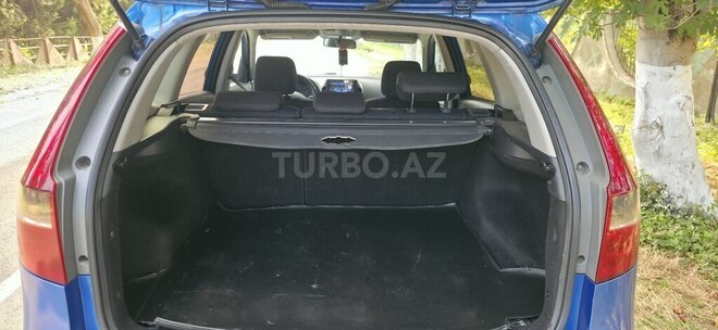 Hyundai i30 2009, 279,000 km - 1.6 л - Lənkəran