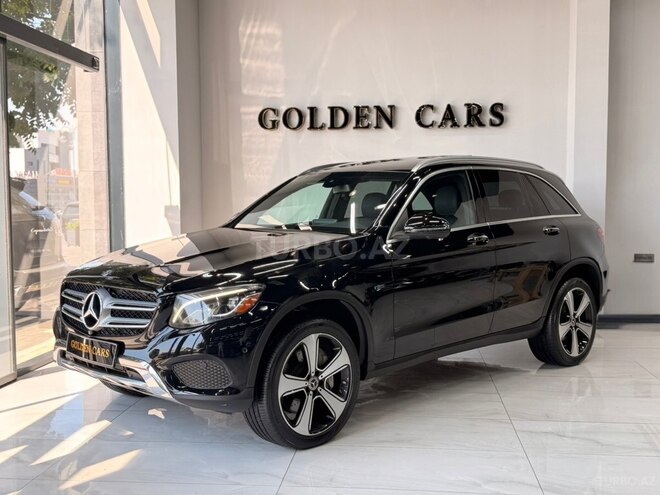 Mercedes  2019, 152,000 km - 2.0 л - Bakı
