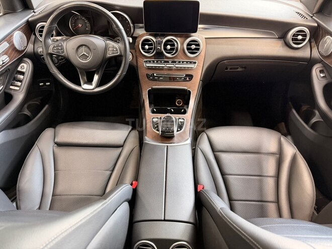 Mercedes  2019, 152,000 km - 2.0 л - Bakı