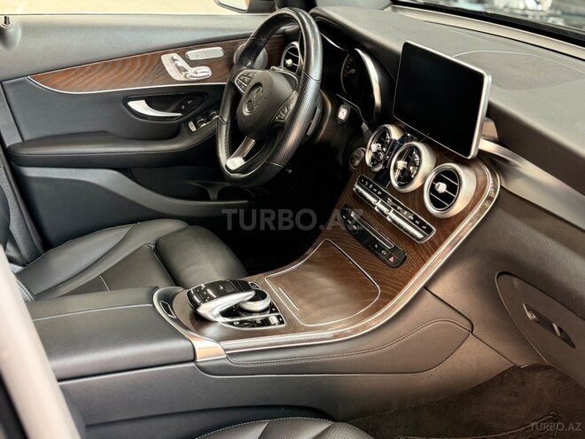 Mercedes  2019, 152,000 km - 2.0 л - Bakı