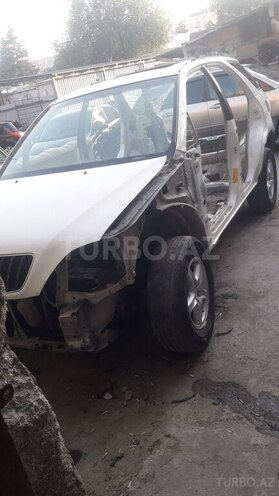 Lexus RX 300 2000, 240,000 km - 3.0 l - Bakı