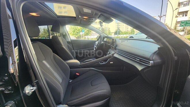 Hyundai Elantra 2024, 21,500 km - 1.6 л - Bakı