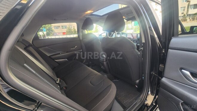 Hyundai Elantra 2024, 21,500 km - 1.6 л - Bakı