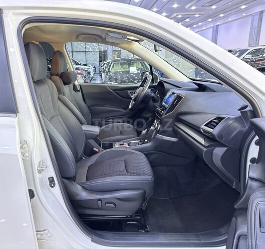 Subaru Forester 2021, 80,200 km - 2.0 л - Bakı