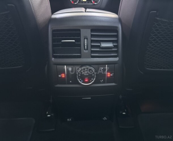 Mercedes GL 500 4MATIC 2013, 134,200 km - 4.7 l - Bakı