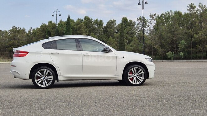 BMW X6 M 2010, 240,000 km - 4.4 l - Gəncə