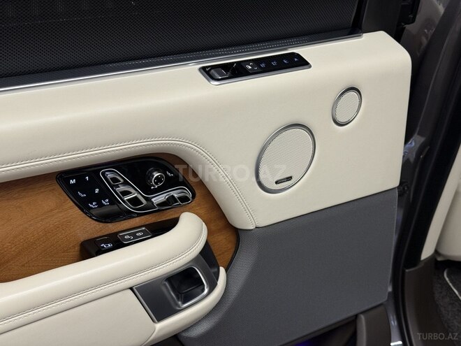Land Rover Range Rover 2019, 140,000 km - 2.0 л - Bakı