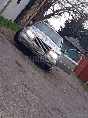 Mercedes E 220 1993, 366,000 km - 2.2 л - Bakı