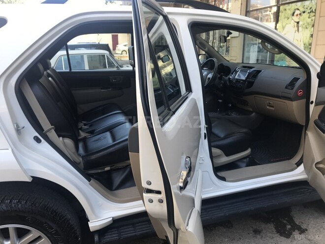 Toyota Fortuner 2013, 131,100 km - 2.7 l - Bakı