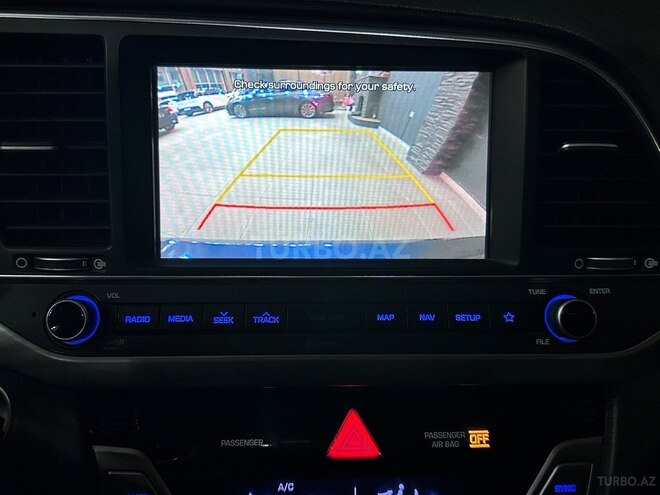 Hyundai Avante 2017, 185,000 km - 1.6 l - Bakı