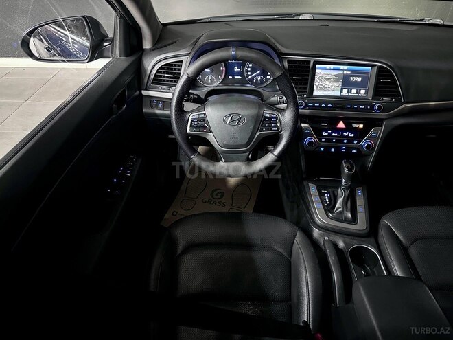 Hyundai Avante 2017, 185,000 km - 1.6 l - Bakı