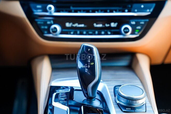 BMW 530 2019, 99,450 km - 2.0 л - Bakı