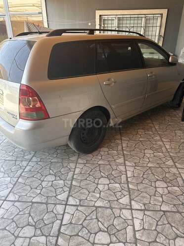 Toyota Corolla 2006, 300,000 km - 1.4 л - Bakı