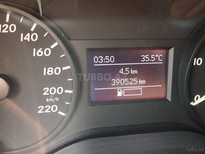Mercedes  2018, 390,500 km - 2.1 l - Bakı