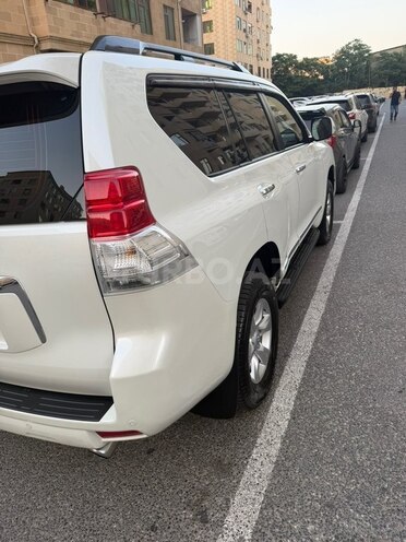 Toyota Land Cruiser Prado 2011, 242,000 km - 2.7 l - Bakı