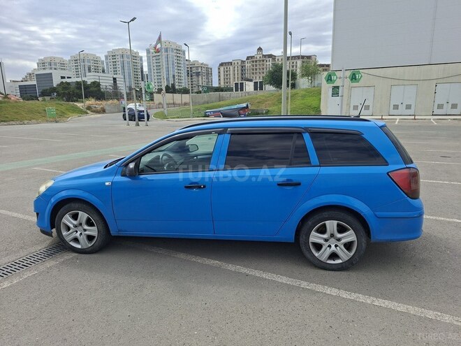 Opel Astra 2009, 351,000 km - 1.8 л - Bakı