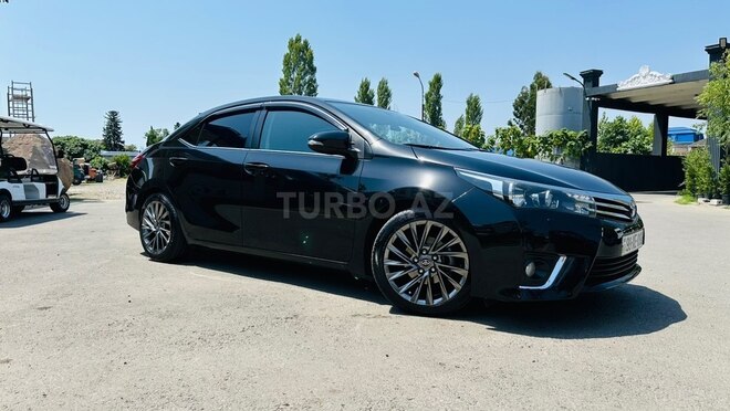 Toyota Corolla 2014, 106,347 km - 1.6 л - Astara