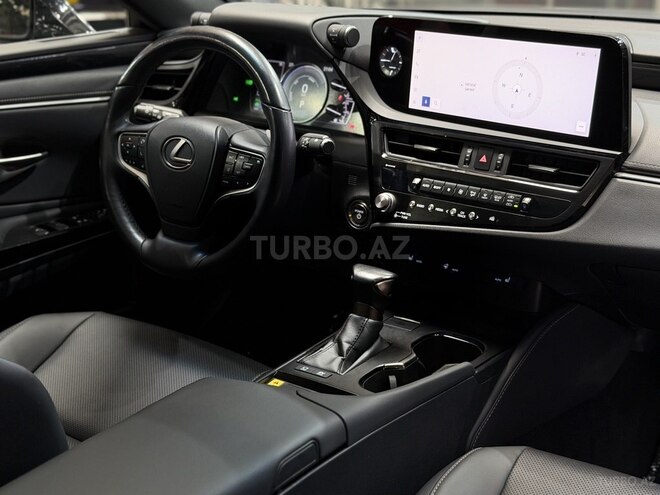 Lexus ES 300h 2023, 35,000 km - 2.5 l - Bakı