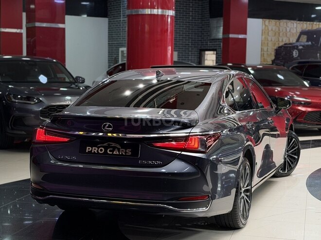 Lexus ES 300h 2023, 35,000 km - 2.5 l - Bakı