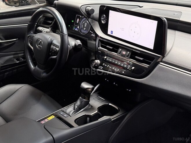 Lexus ES 300h 2023, 35,000 km - 2.5 l - Bakı