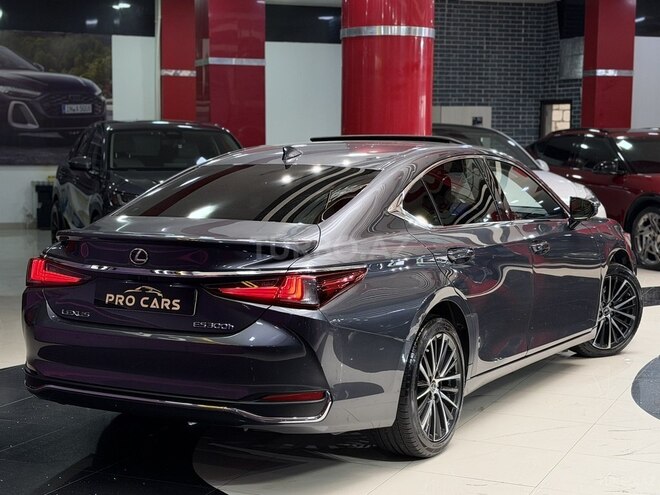 Lexus ES 300h 2023, 35,000 km - 2.5 l - Bakı
