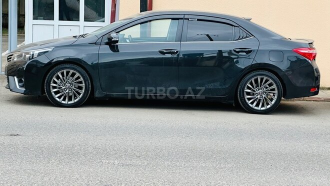 Toyota Corolla 2014, 106,347 km - 1.6 л - Astara
