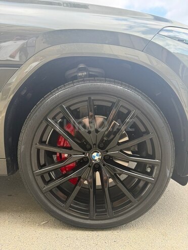 BMW X6 2025, 5,555 km - 3.0 l - Bakı