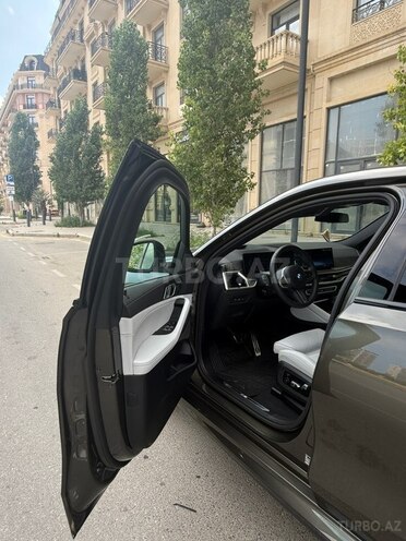 BMW X6 2025, 5,555 km - 3.0 l - Bakı
