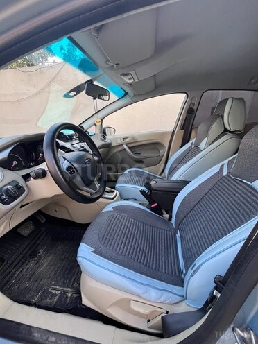 Ford Fiesta 2009, 132,000 km - 1.4 л - Bakı