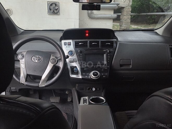 Toyota Prius V 2014, 411,992 km - 1.8 l - Bakı