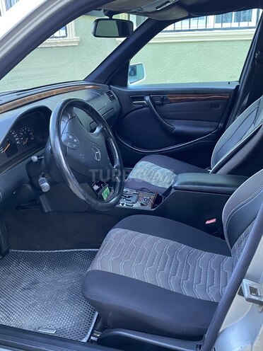 Mercedes C 240 1998, 376,000 km - 2.4 l - Beyləqan