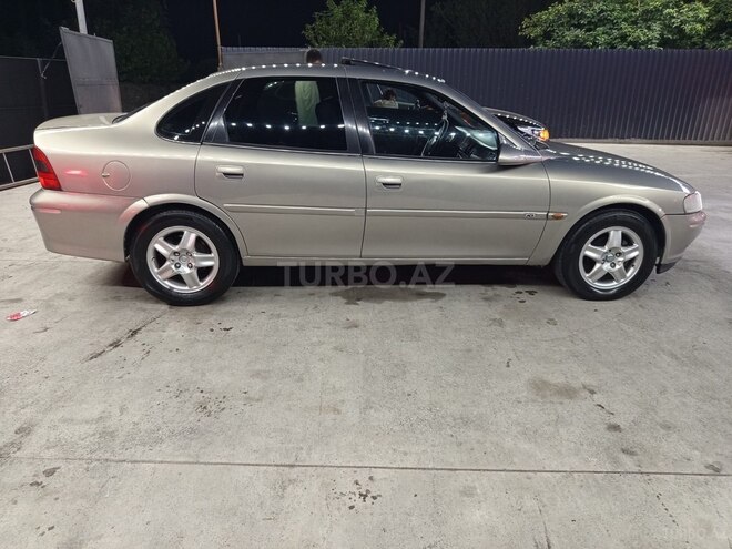 Opel Vectra 1997, 250,000 km - 1.8 l - Balakən