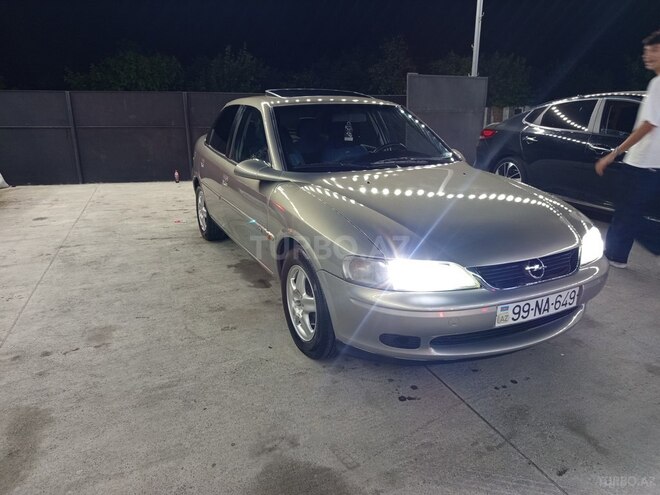 Opel Vectra 1997, 250,000 km - 1.8 l - Balakən