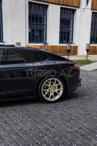 Porsche Panamera 4 E-Hybrid 2020, 42,000 km - 2.9 l - Bakı